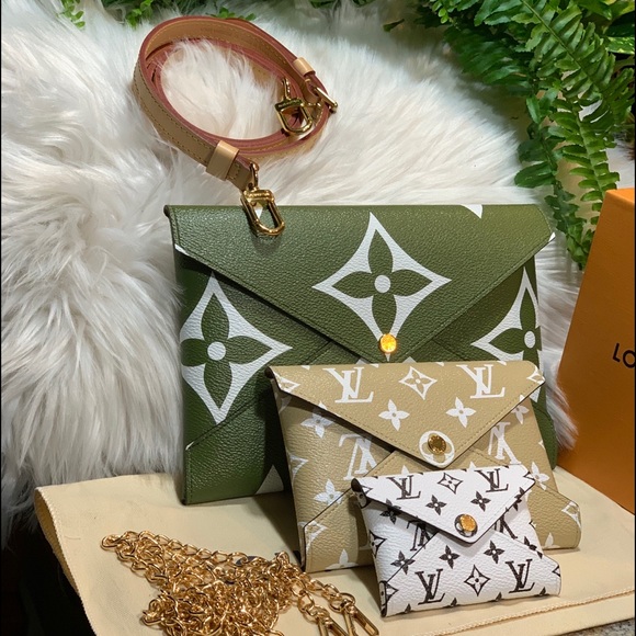 LV Pochette Kirigami Purchased - Picture 2 of 7